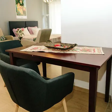 Cosy Downtown Studio - Suite Komotini Buitenkant foto